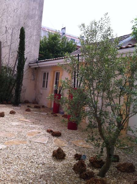 Bureau à louer avec cuisine 